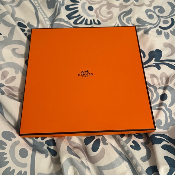 Hermes Bolduc au Carre 90 Orange/Vieux Rose BRAND NEW SCARF 100% AUTHENTIC - Picture 2 of 6